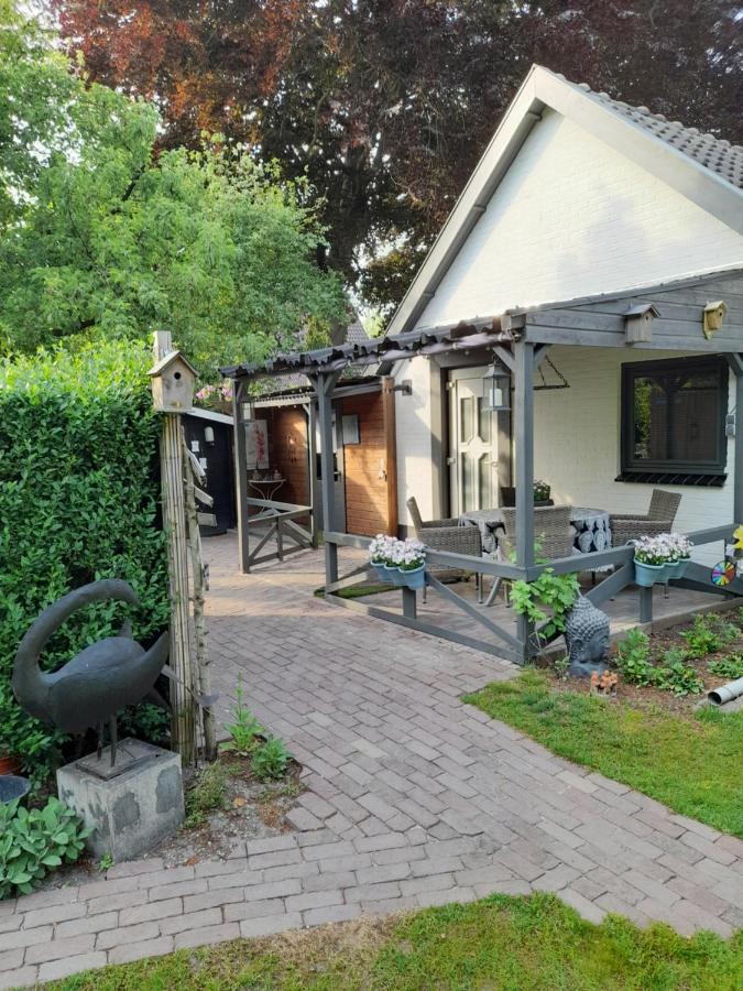 Gastenverblijf 'T Achterhoes Bellingwolde Exterior foto